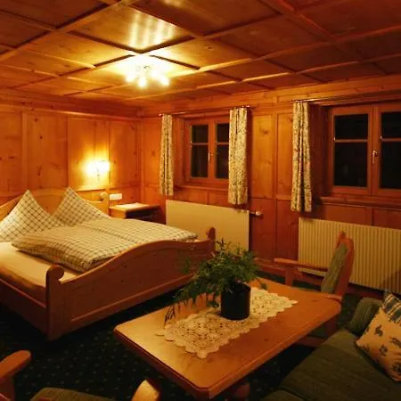 Haus Hubertus Apartment