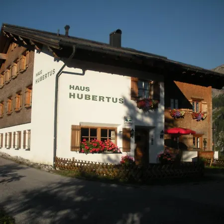Haus Hubertus * Warth (Vorarlberg)