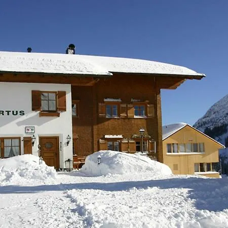 Haus Hubertus *